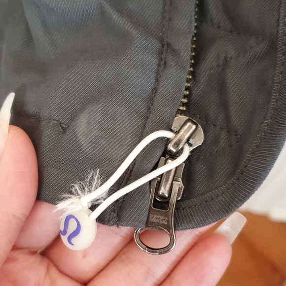 Aritzia TNA Women's Winter Parka - Picture 8 of 8